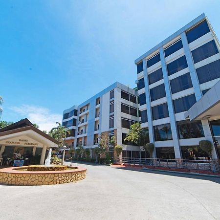 Hotel Reddoorz Premium @ The Ritz Garden Oases Davao Exterior foto