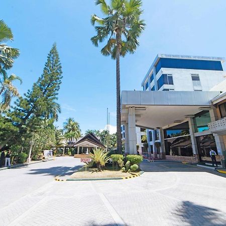 Hotel Reddoorz Premium @ The Ritz Garden Oases Davao Exterior foto