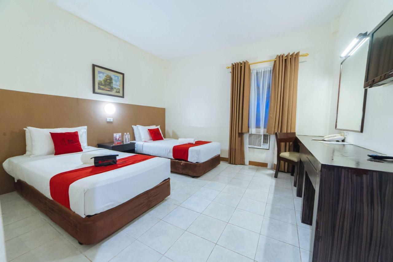Hotel Reddoorz Premium @ The Ritz Garden Oases Davao Exterior foto