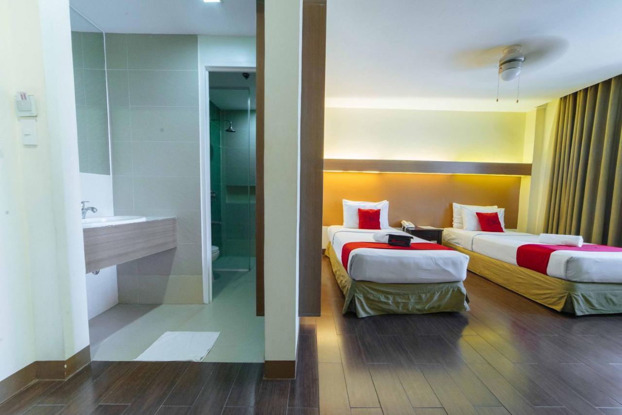 Hotel Reddoorz Premium @ The Ritz Garden Oases Davao Exterior foto