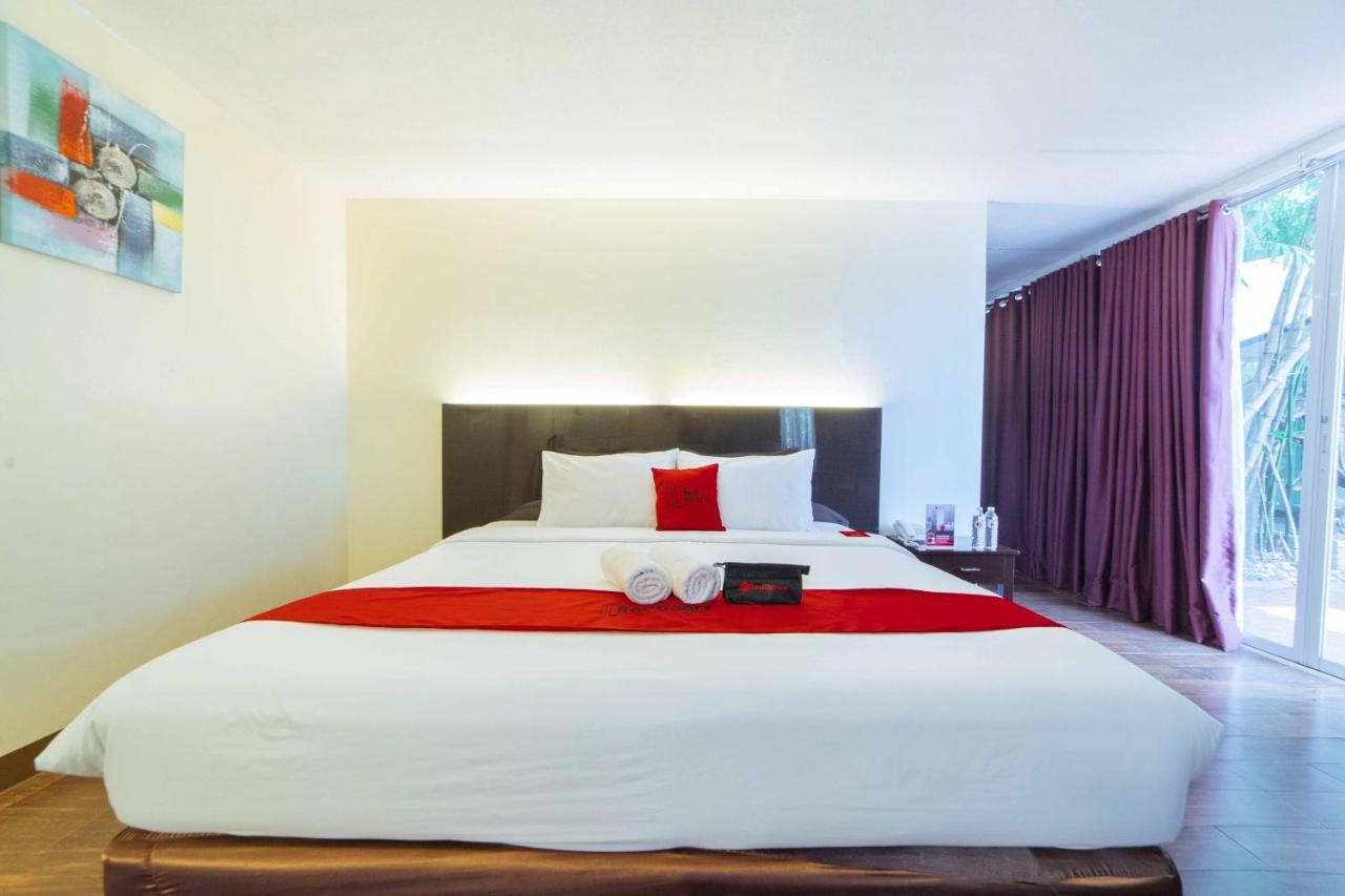 Hotel Reddoorz Premium @ The Ritz Garden Oases Davao Exterior foto